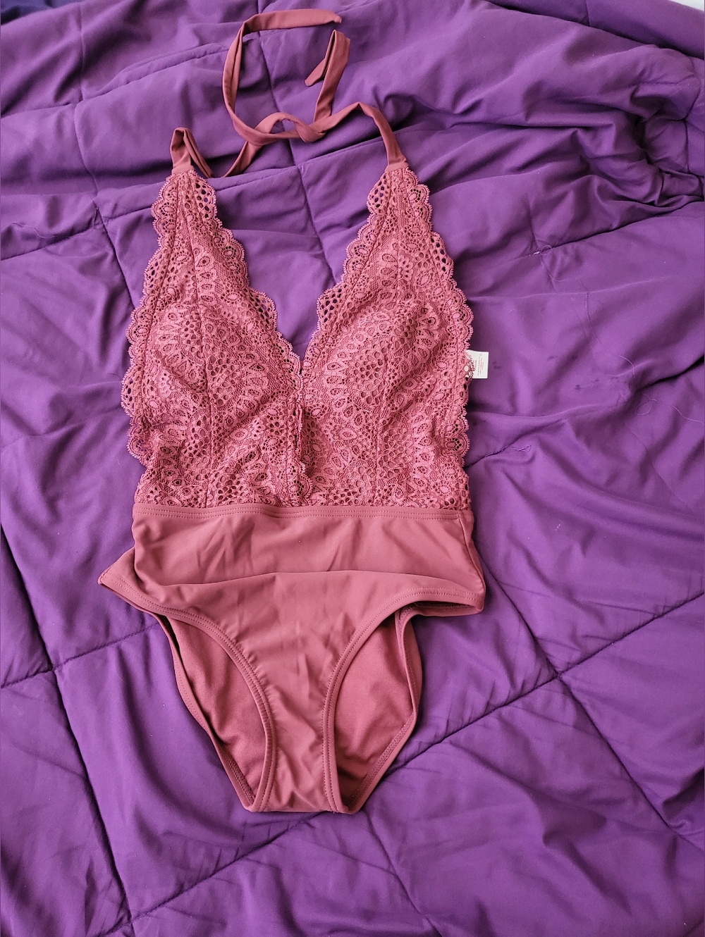 Xhilaration Lace Halter Bodysuit - Mauve Pink